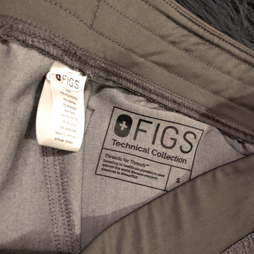 Women’s New FIG scrubs